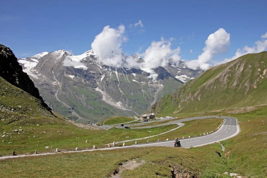 renting a car in austria road trip