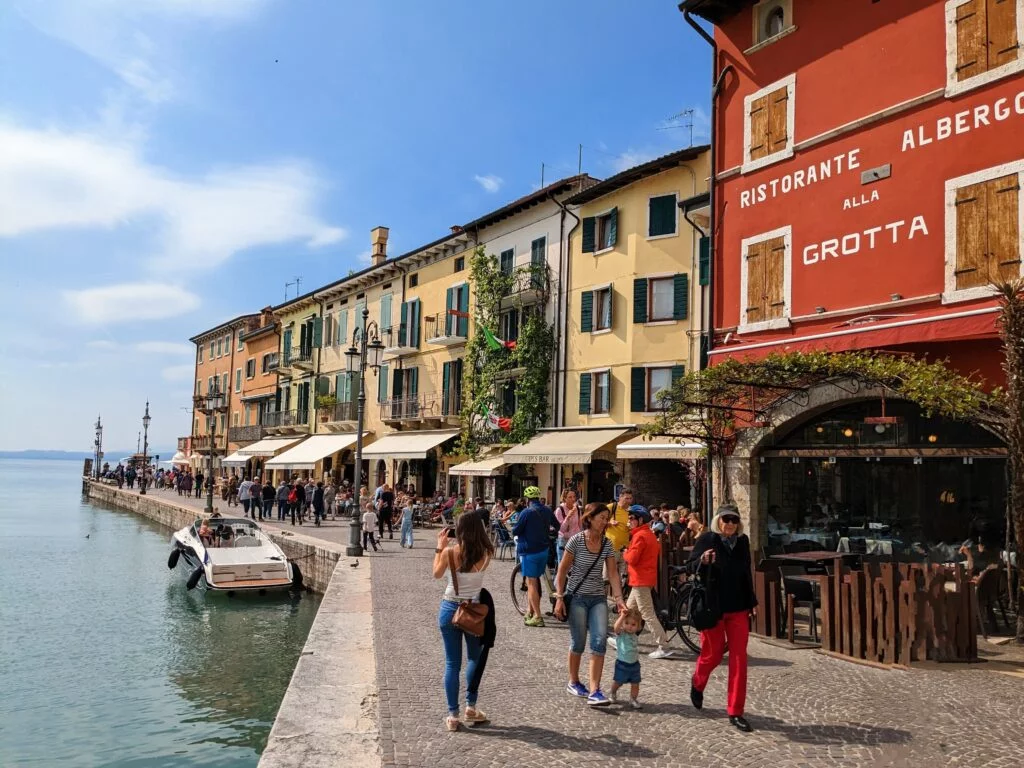 is lake garda worth visiting?