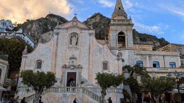 Piazza XI April in Taormina