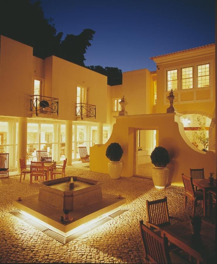 dining area and patio of Solar do Castelo Inn, Lisbon