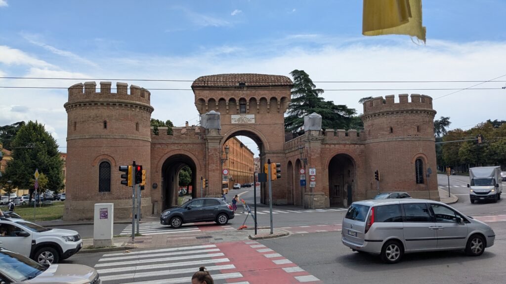 porta sarragozza in bologna