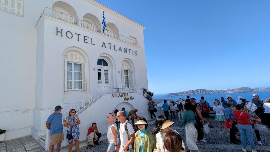 hotel atlantis in fira